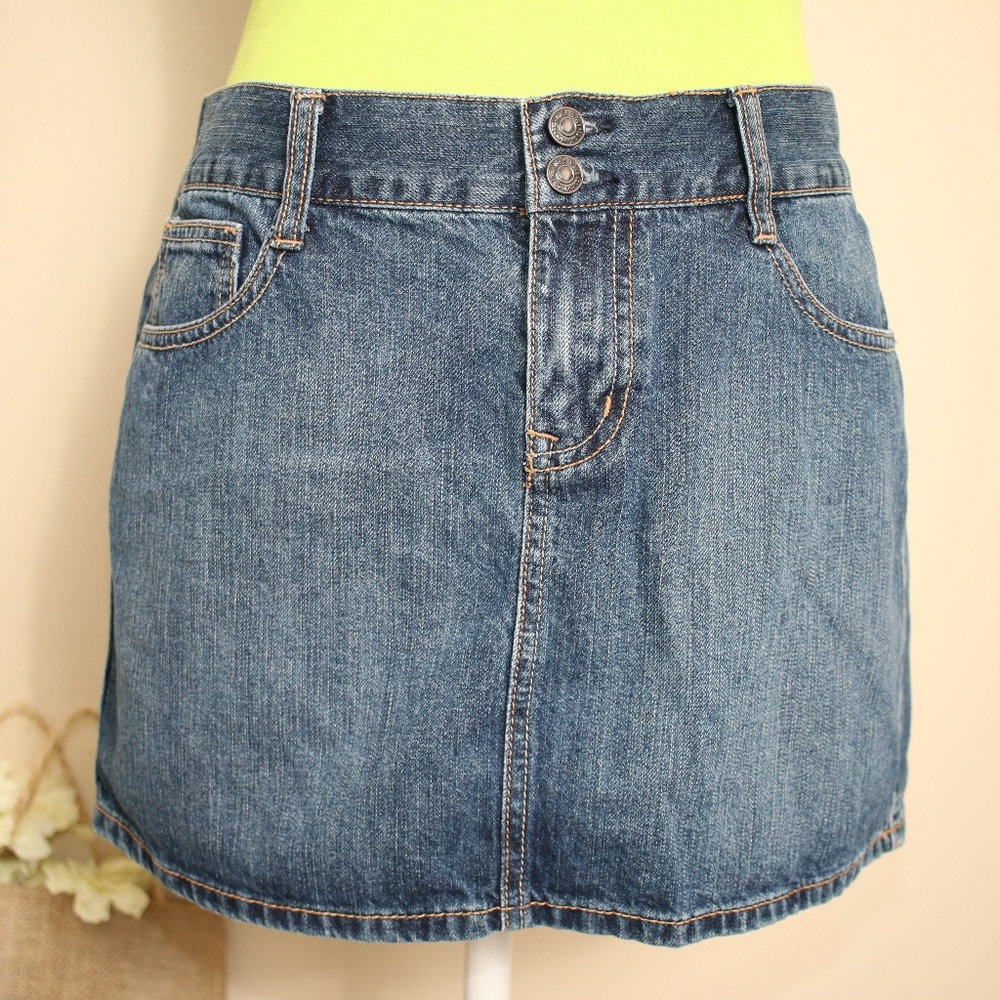 Old Navy Blue Denim Mini Skirt Medium - Picture 3 of 8